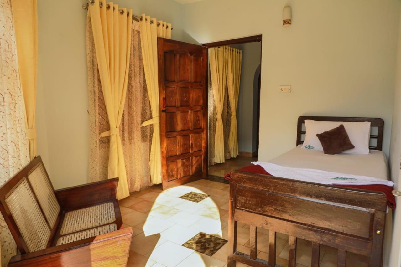 Hotel Bob Leisure Ooty Esterno foto