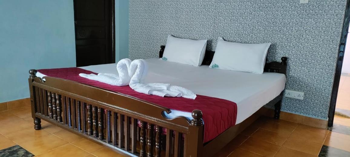Hotel Bob Leisure Ooty Esterno foto