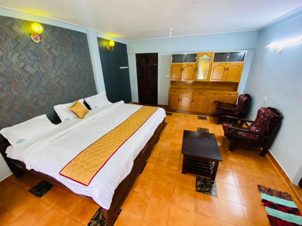 Hotel Bob Leisure Ooty Esterno foto